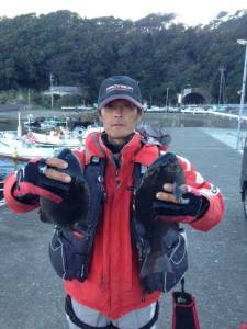 親周辺は釣れてます(^_-)-☆萩尾フカセ釣果