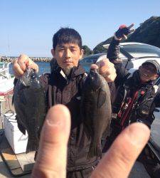 串本東部・カナトコでフカセ、グレ37cmを頭に17匹の釣果♪
