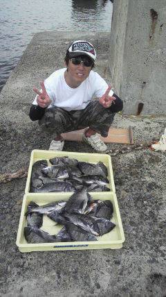 紀州釣りでチヌの数釣り♪ 24匹釣れました！