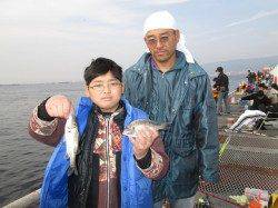尼崎市魚つり公園、ウキ釣りでチヌ＆ハネを30匹！！