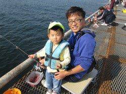 尼崎市魚つり公園、ウキ釣りでハネ8匹とチヌ10匹！！