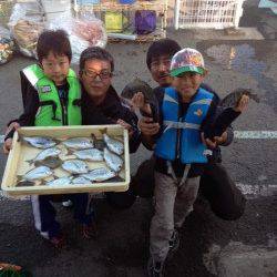 マリーナシティ海釣り公園　フカセ釣りでチヌなど4目釣り