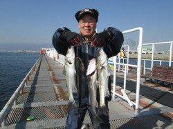 今日は良いお天気、尼崎市魚つり公園釣果情報