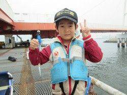 きました今年初のイワシ！ 尼崎市立魚つり公園