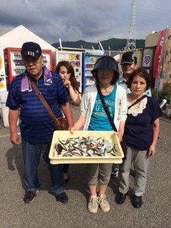 海釣り公園でサビキ釣り！豆アジにイワシ釣れています