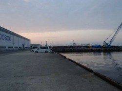 助松埠頭　倉庫前にてタチウオ　ウキ釣りで４本ゲッターで3本でした