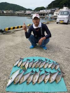 沖一文字内向き　カゴ釣りで良型イサギが大漁でした！