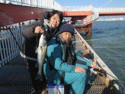 尼崎市魚つり公園　ウキ釣りでハネ＆セイゴの釣果