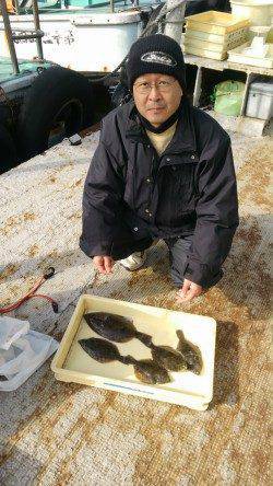 岸和田一文字　沖の北でカレイの釣果　30〜35cmの良型が釣れています