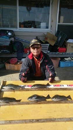 萩尾、渡船を利用してのフカセ釣り情報