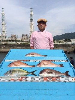 和歌山マリーナシティ海洋釣り堀 シマアジ・マダイの引きを堪能