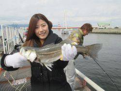 尼崎海釣り公園　ハネ・セイゴ・チヌの釣果
