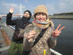 尼崎海釣り公園　フカセでハネ・セイゴ・チヌ