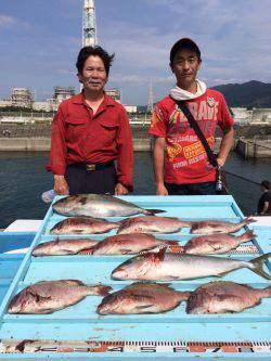 和歌山マリーナシティ海洋釣り堀 カンパチ・マダイの釣果