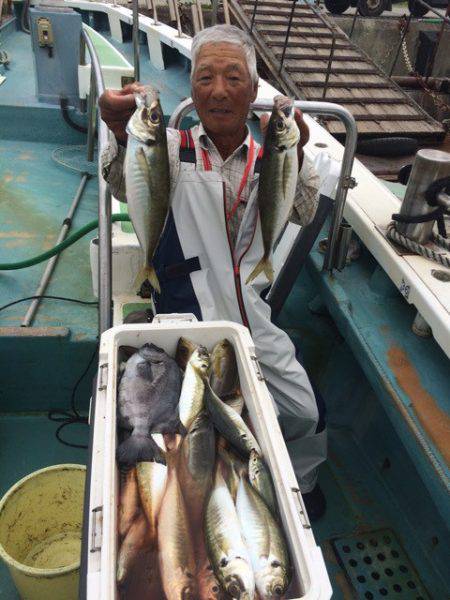 丸万釣船 釣果