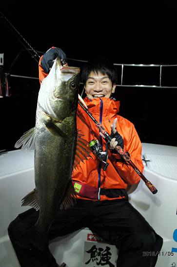 フルコンタクト 釣果