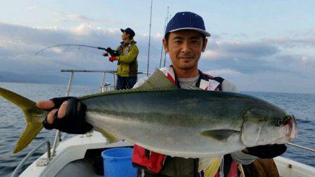 つれ鷹丸 釣果