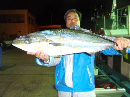 初栄丸 釣果