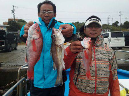 丸万釣船 釣果