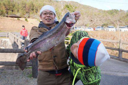 フィッシングレイクたかみや 釣果