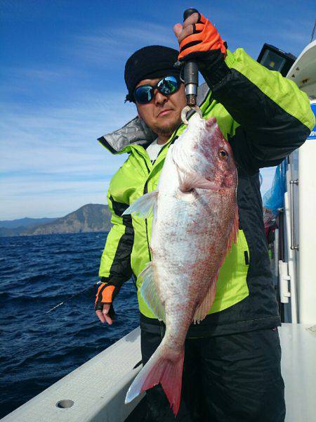 エンペラー 釣果