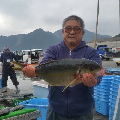 貞丸 釣果