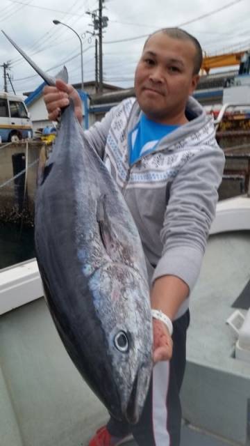 飛燕さくら丸 釣果