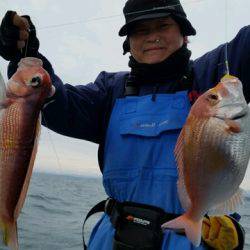 つれ鷹丸 釣果