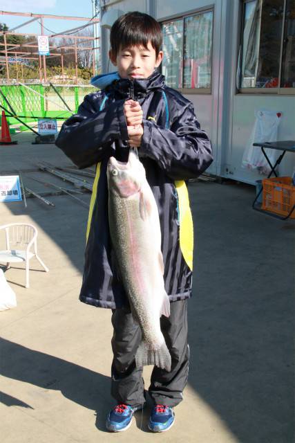 としまえんフィッシングエリア 釣果