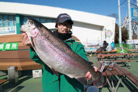 としまえんフィッシングエリア 釣果