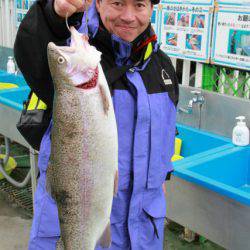 としまえんフィッシングエリア 釣果