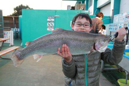 としまえんフィッシングエリア 釣果