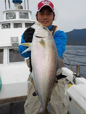 明日丸 釣果