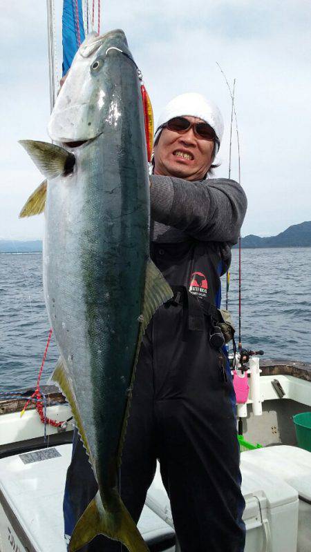 鷹王丸 釣果