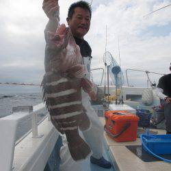 隆星丸 釣果