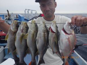 石川丸 釣果