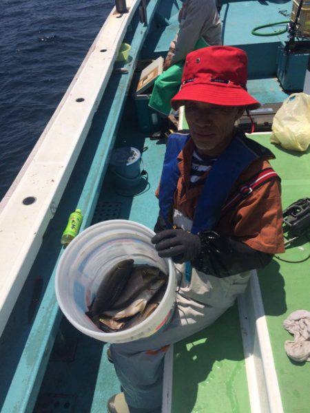 丸万釣船 釣果