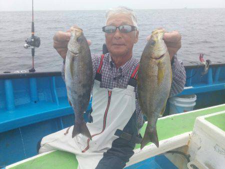 丸万釣船 釣果