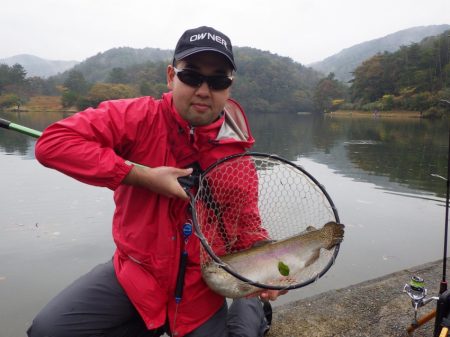 フィッシングレイクたかみや 釣果