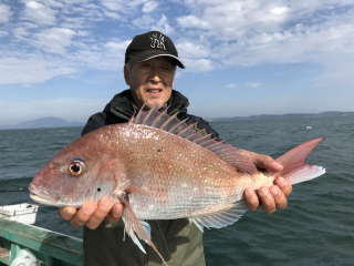 なかくに丸 釣果