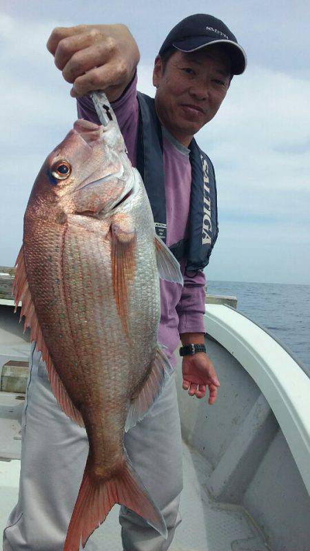 鷹王丸 釣果