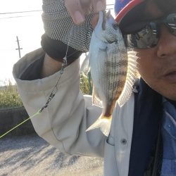 東扇島が封鎖されていたため、浮島で釣りました。