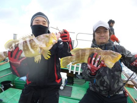 真祐丸 （しんゆうまる） 釣果