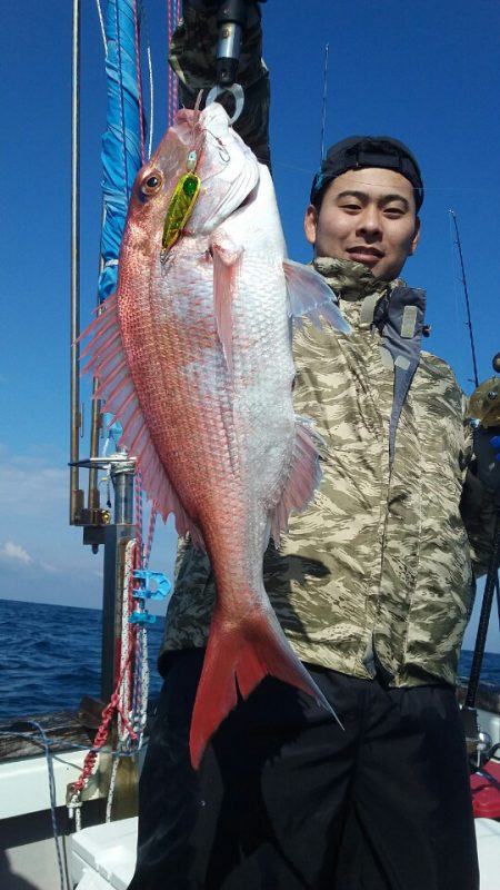 鷹王丸 釣果