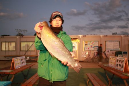 としまえんフィッシングエリア 釣果