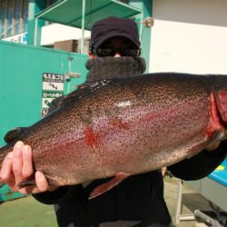 としまえんフィッシングエリア 釣果