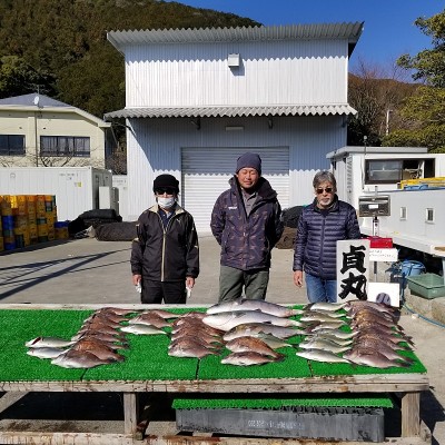 貞丸 釣果