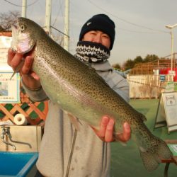 としまえんフィッシングエリア 釣果