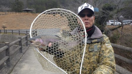 フィッシングレイクたかみや 釣果