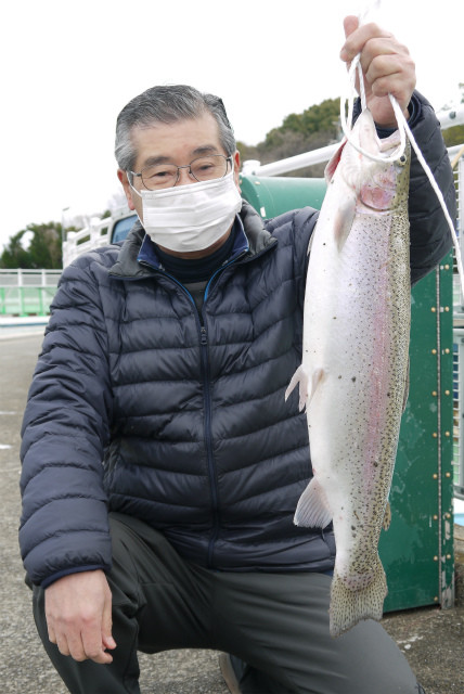 としまえんフィッシングエリア 釣果